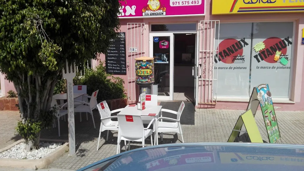 Asador Mr Chicken restaurant in Llucmajor