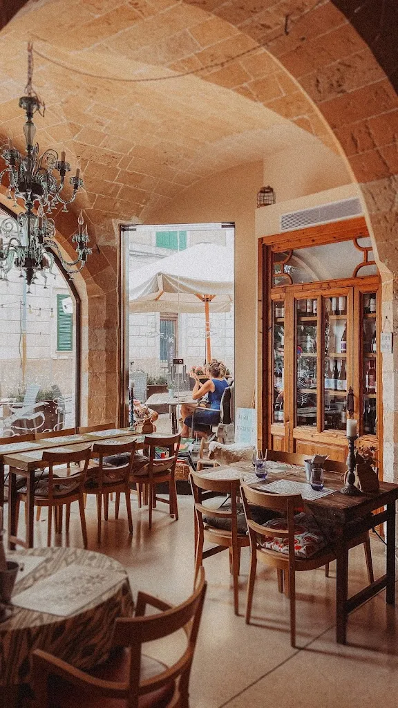 Bar ca'n Guillem restaurant in Porreres