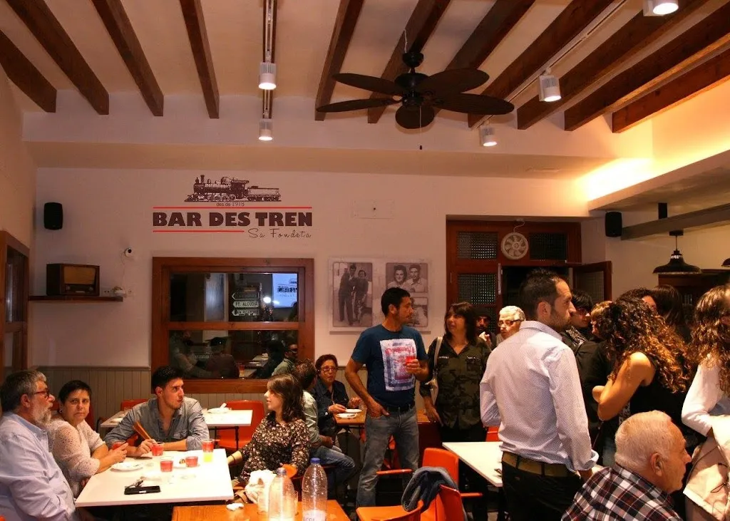 Bar des Tren restaurant in Pobla Sa