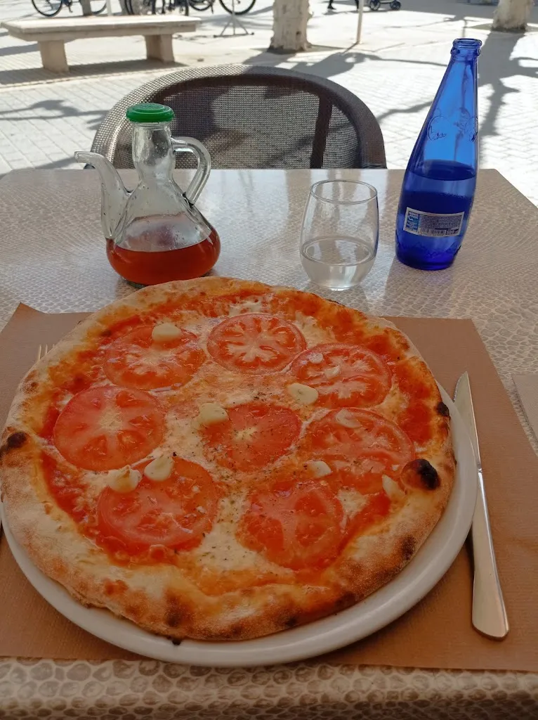 Menu_Restaurante Pizzeria Plaça Vuit_Pobla Sa_image_8