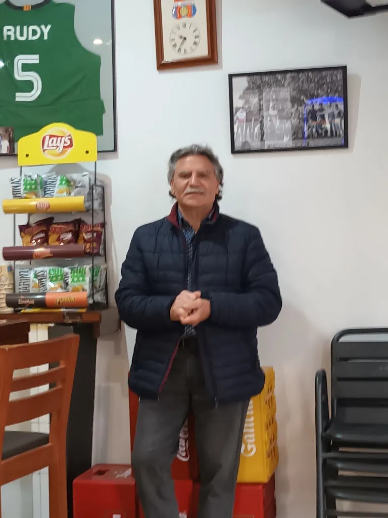 Angel Ferragut Muñoz_Bar Rapinya_Pobla Sa_review