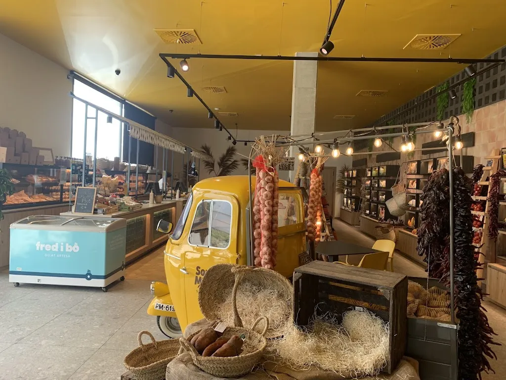 Brett Williams_Son March_Pobla Sa_review