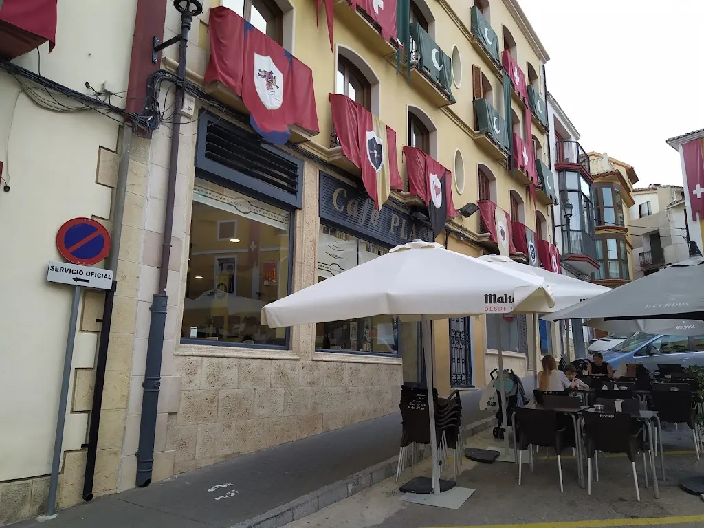 Gary Green_Café Plaça_Callosa dEn Sarrià_review