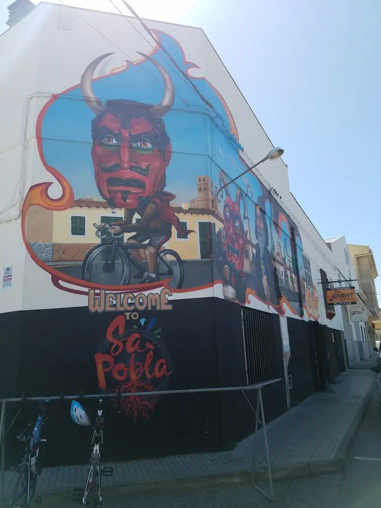 Frances Chung_Bar 9 Jovent_Pobla Sa_review