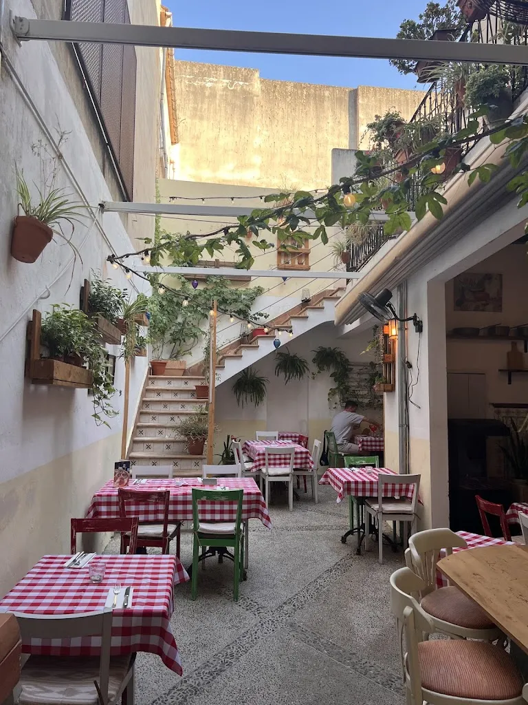 Joumana Hachem_Osteria Pane & Olio_Manacor_review