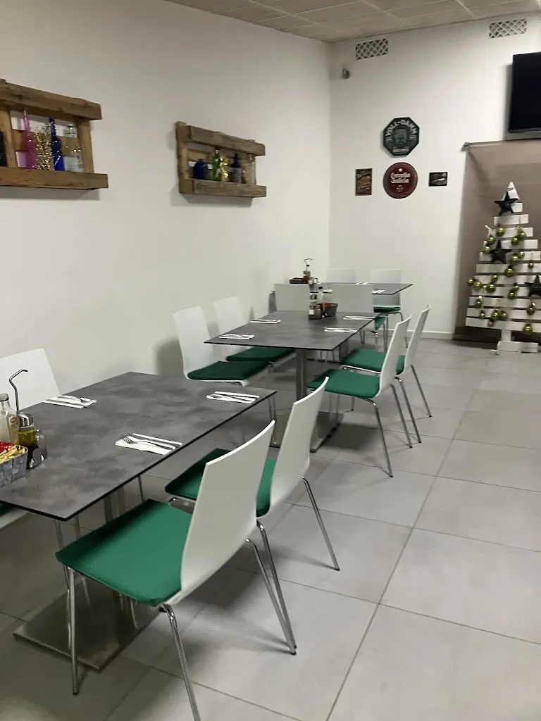 Toni Lluís N.H._Bar Es Trèvol_Manacor_review