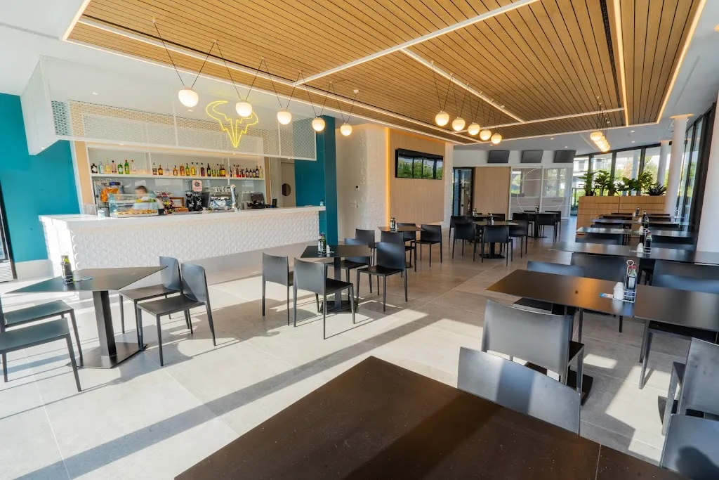 RNA Club House_Manacor_slider_image_1