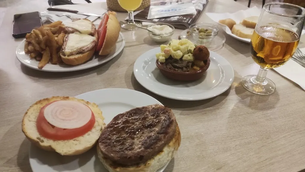 Luke Men_Bar Embulls_Manacor_recensione