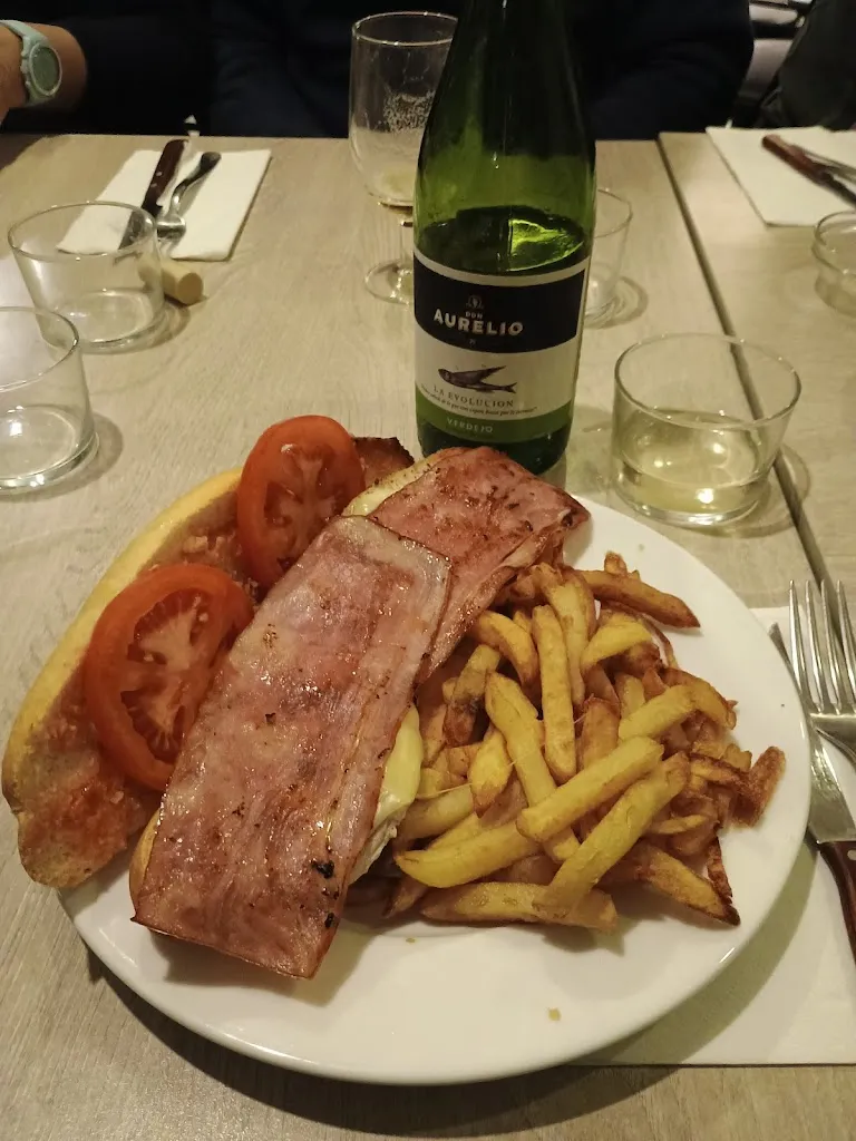 Bar Embulls_Manacor_slider_image_2