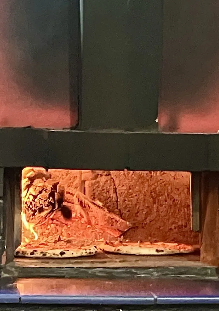 Toni Lluís N.H._La 12 pizzería_Manacor_recensione