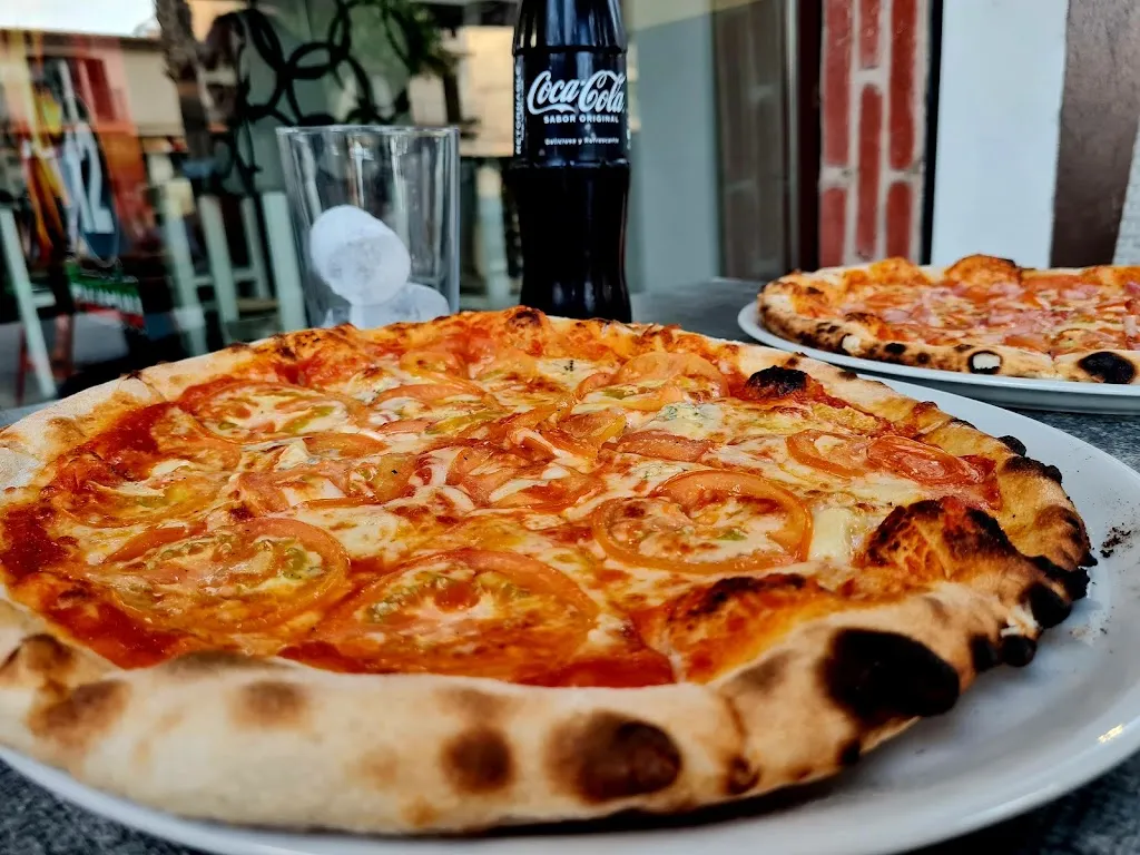 La 12 pizzería_Manacor_slider_image_2