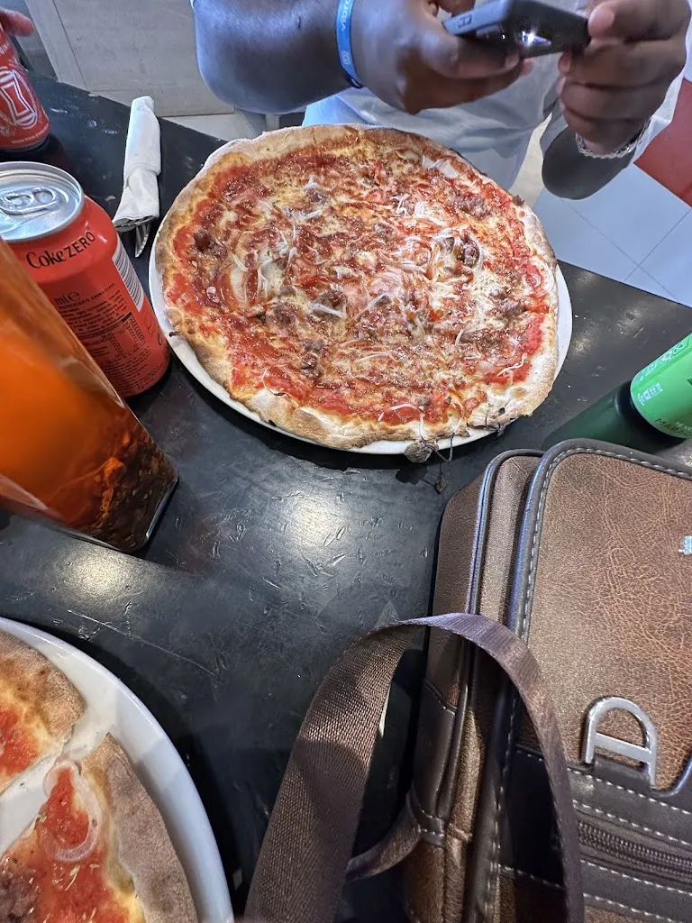 Gavi P. Kabiriyel_Pizzeria Mamma Rosa Manacor_Manacor_review