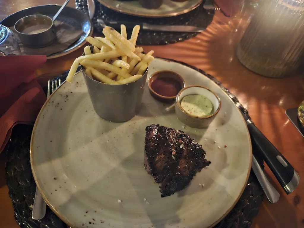 Jordan O'Donnell_La Hacienda STEAK HOUSE_Peguera_review