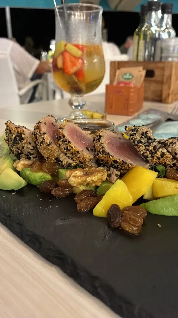 maria bravo_Robinson's House_Peguera_review