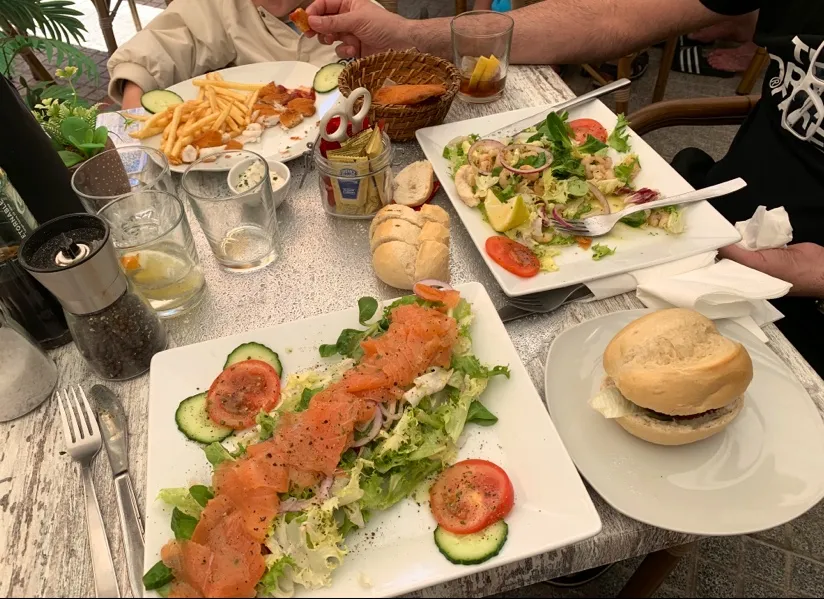 Nadia Ham_ESSBAR Paguera_Peguera_review