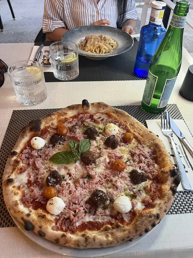 Mónika Bencsik_Il Tano - Peguera_Peguera_review