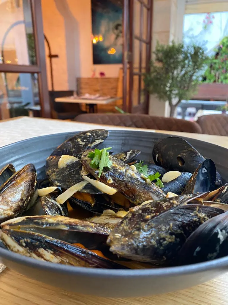 Menu_Mona's Restaurante_Peguera_image_6