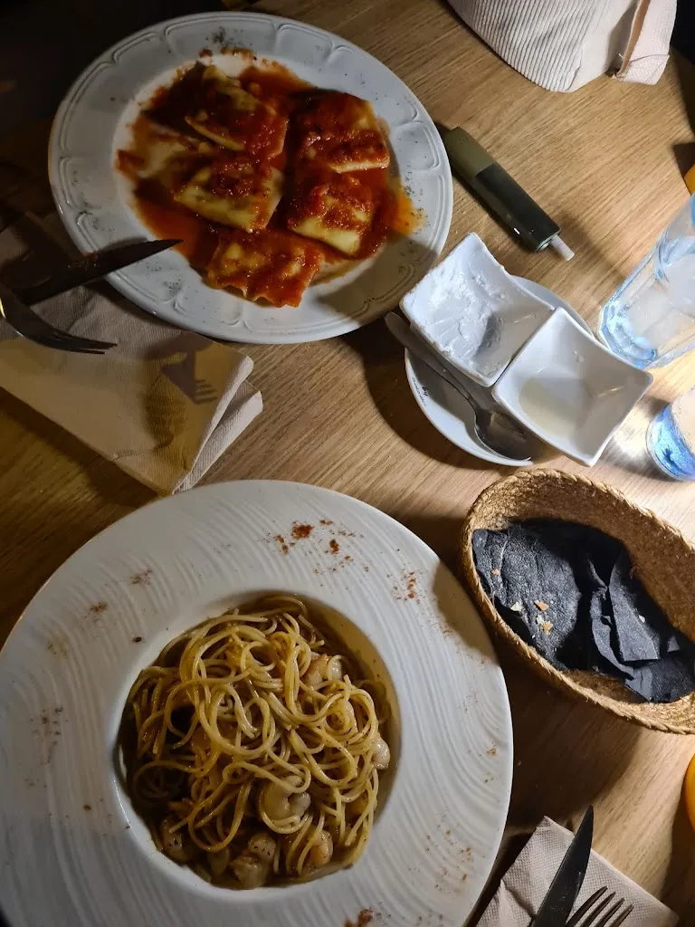 Leon Memon_Pacific Bay_Peguera_review