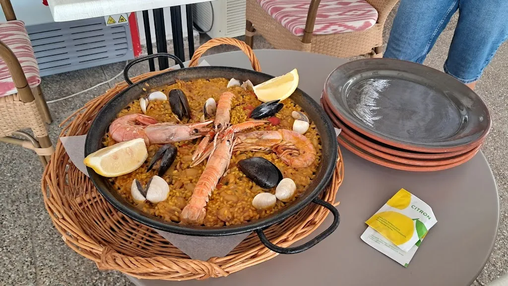 Brucey_Restaurante Malgrat Playa_Peguera_review