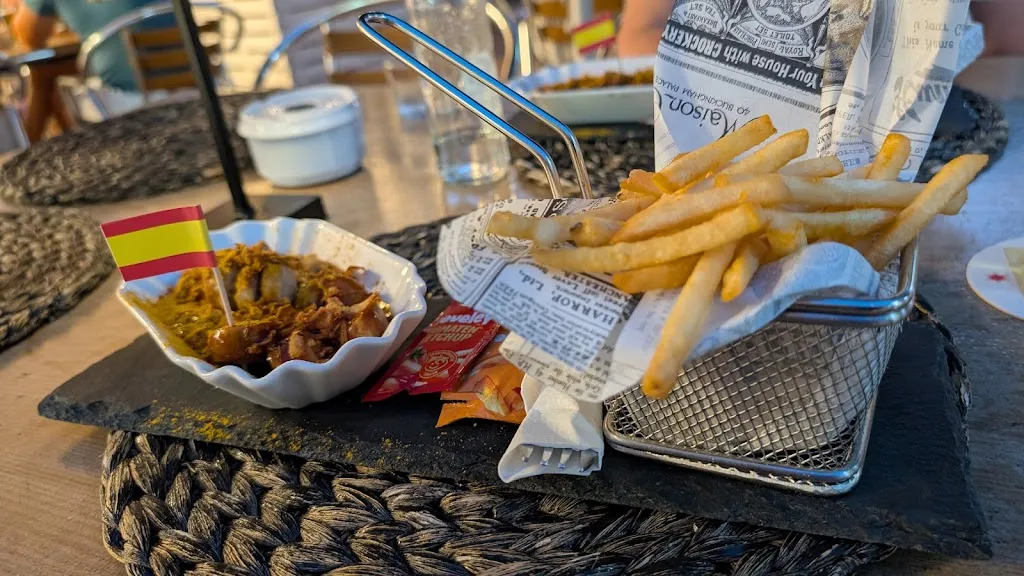 Steve Grady_Am Olivenbaum_Peguera_review