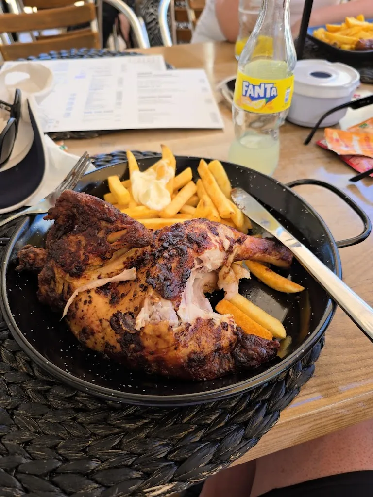 Alan Valentine_Am Olivenbaum_Peguera_review