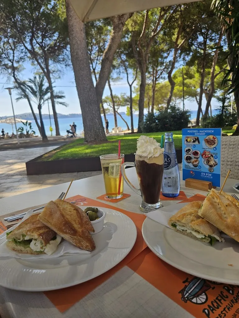 Playa 5 Restaurante. Snacks & Food - Cocktail Lounge_Peguera_slider_image_3