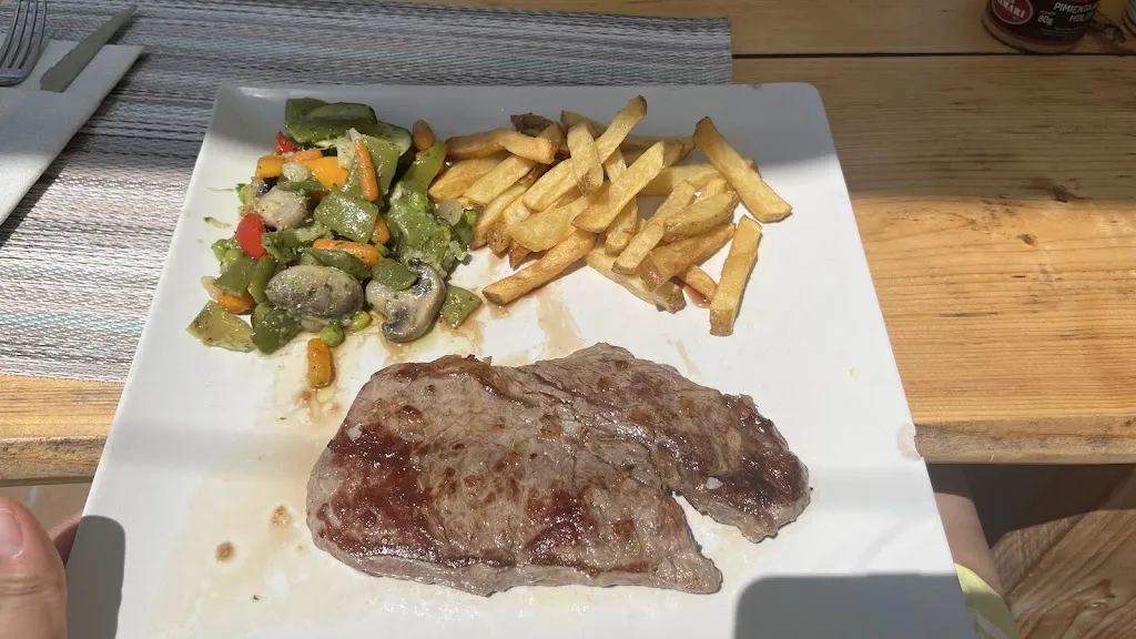 Zulmira Saypeden_Restaurant Maria Eugenia_Peguera_review