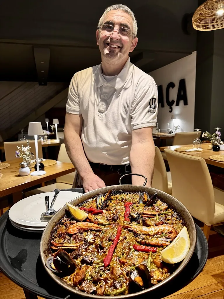 Mark C_U Plaça_Pollença_review