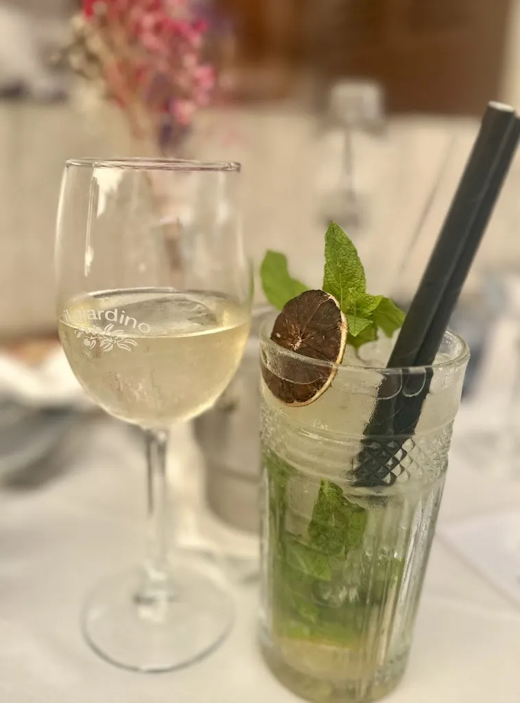 Bex Salmon_Il Giardino_Pollença_review