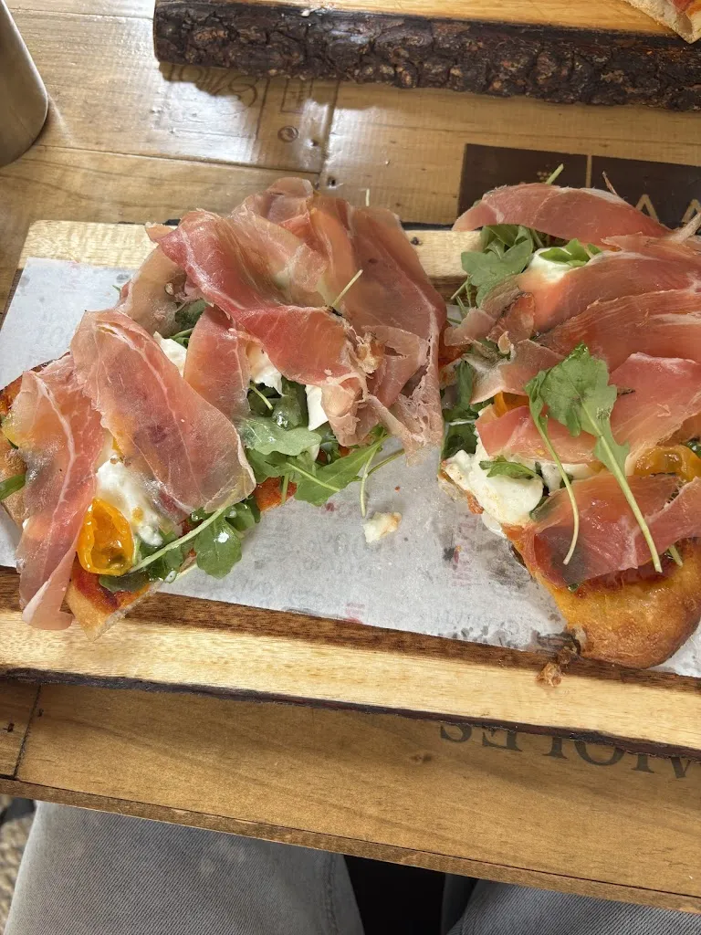 Wojciech J_Anima e Farina_Pollença_review