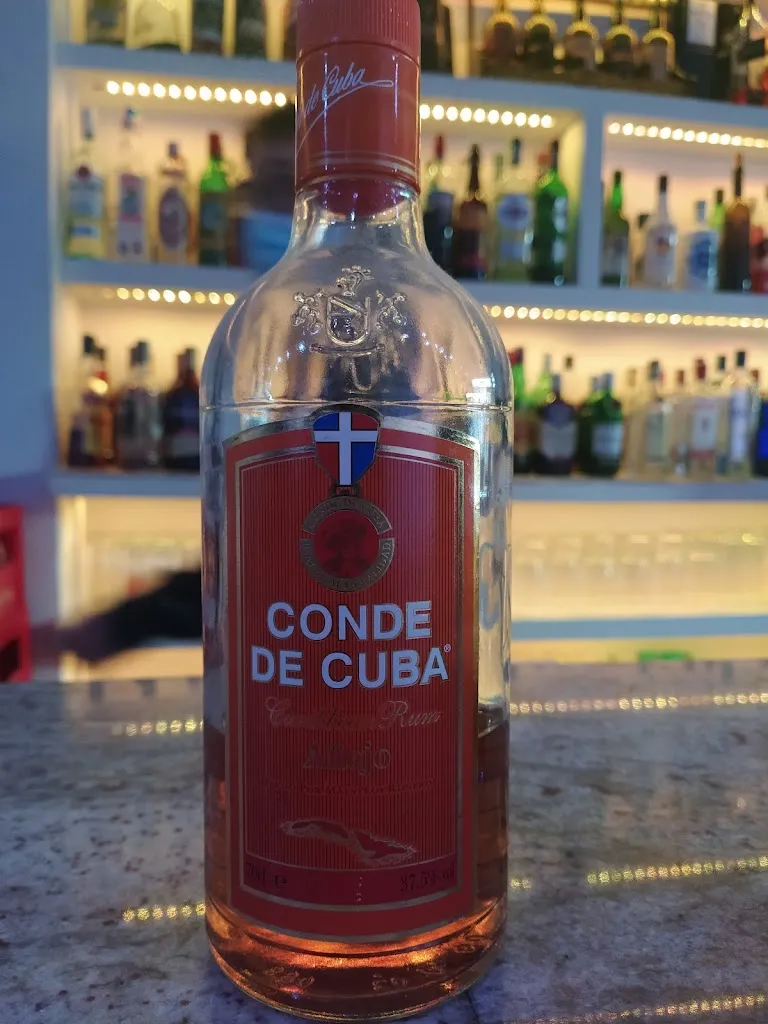 Antonio Garcia_AILAMA BAR_Daya Nueva_review