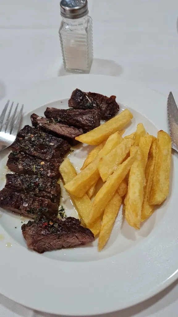 AILAMA BAR restaurant in Daya Nueva