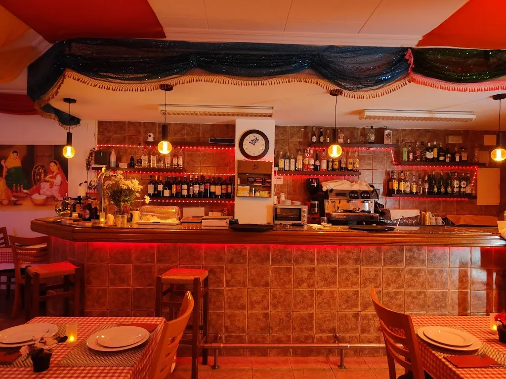 OM Restaurante Indian Pollença Food & Drinks restaurant in Pollença