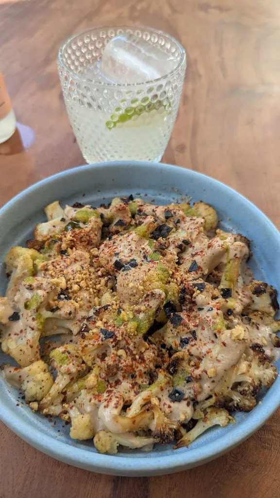 Theophile Thiberge_Bella Verde - Restaurante Vegano en Puerto de Pollença, Mallorca_Pollença_review