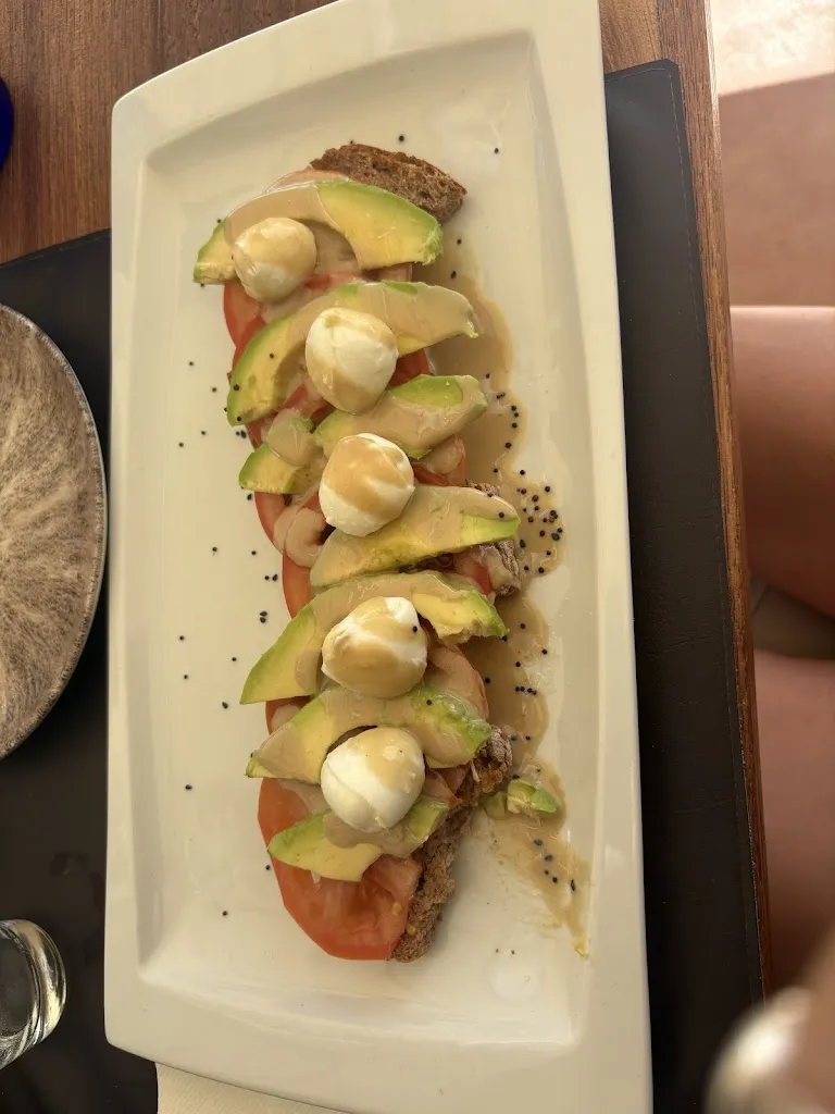 Caroline HANNON_Tolos Bar & Restaurant_Pollença_review