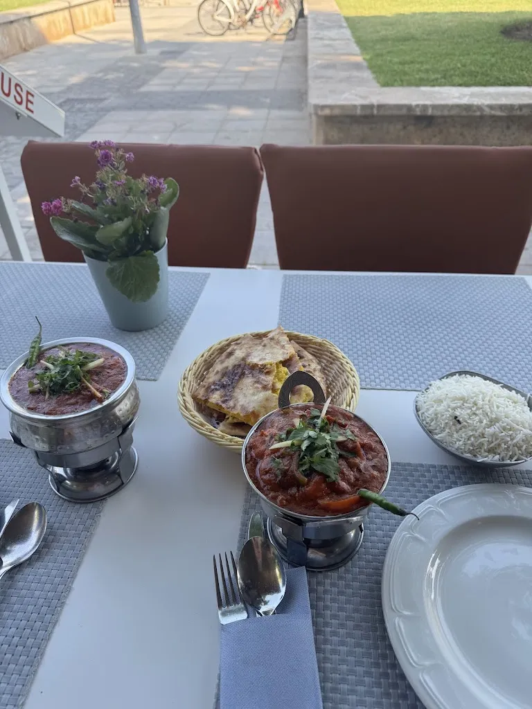 Marianne Gearhart_Himalaya Indian Restaurant - Porto Pollenca_Pollença_review