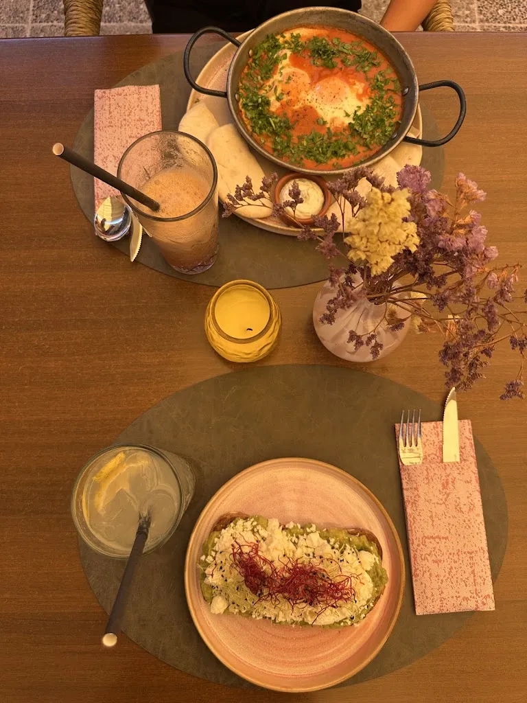 Wassima Azaoum_Brunxito - Brunch & Tapas_Port de Pollença_review