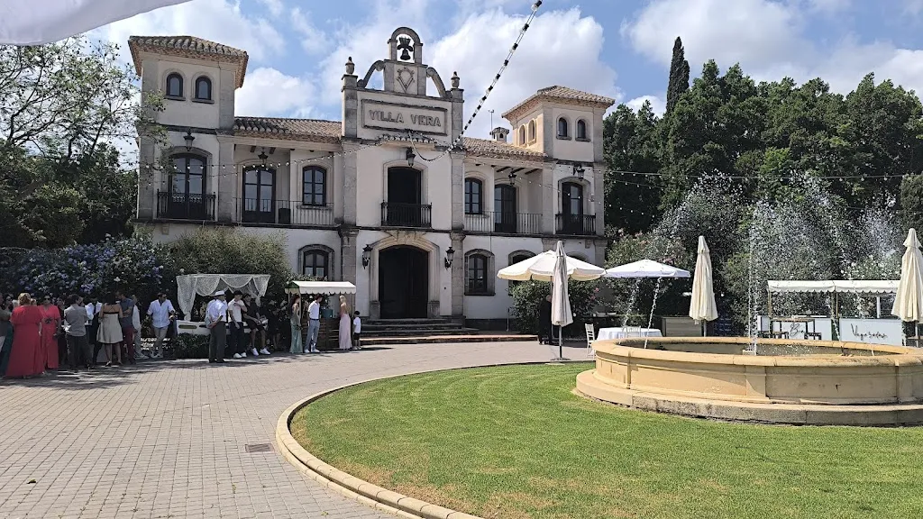 Alejandro Zaragoza_Villa Vera _Daya Vieja_recensione