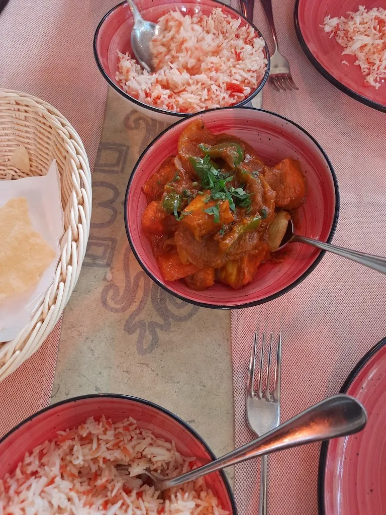 Clare Maclennan_Cardamom city_Port de Pollença_recensione