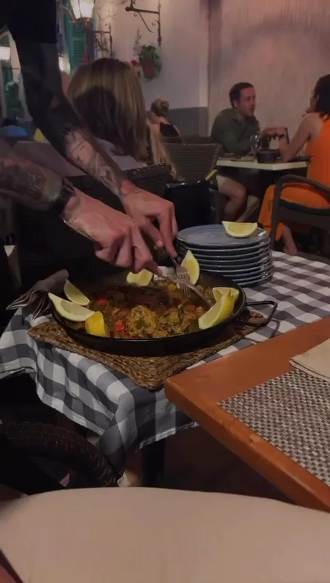 Melanie Thiele_Ca'n Panxo_Port de Pollença_review