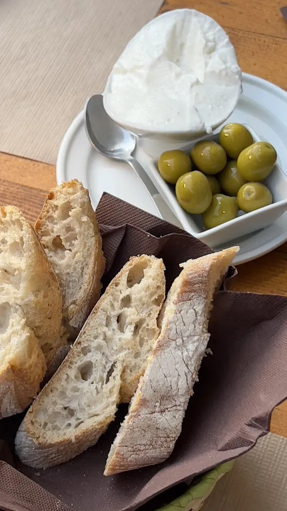 esna_Tiberi Food Lovers | Restaurante en Puerto Pollensa_Port de Pollença_review