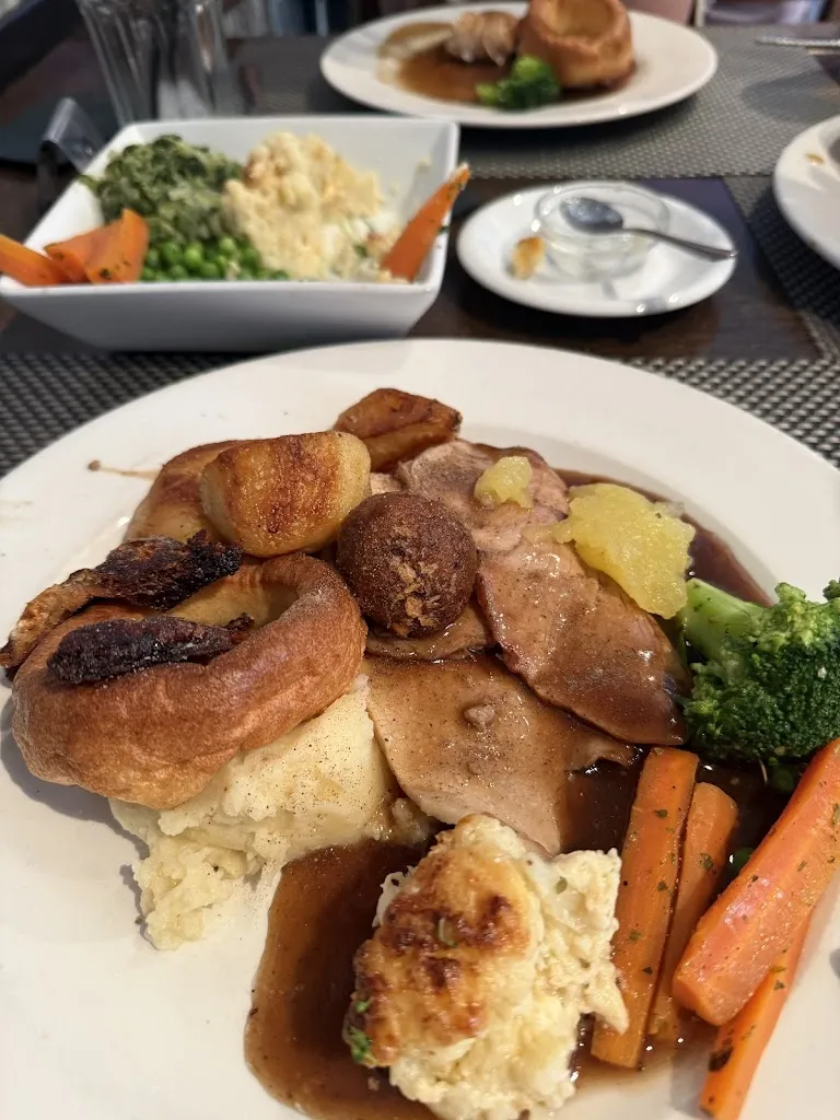 Dale Campbell_Liberty Kitchen Restaurant_Port de Pollença_review