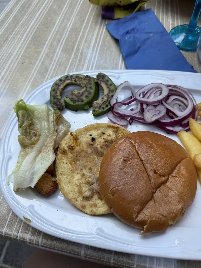 Zuzana Scheerová_RESTAURANTE BELLAVISTA PUERTO POLLENSA_Port de Pollença_recensione