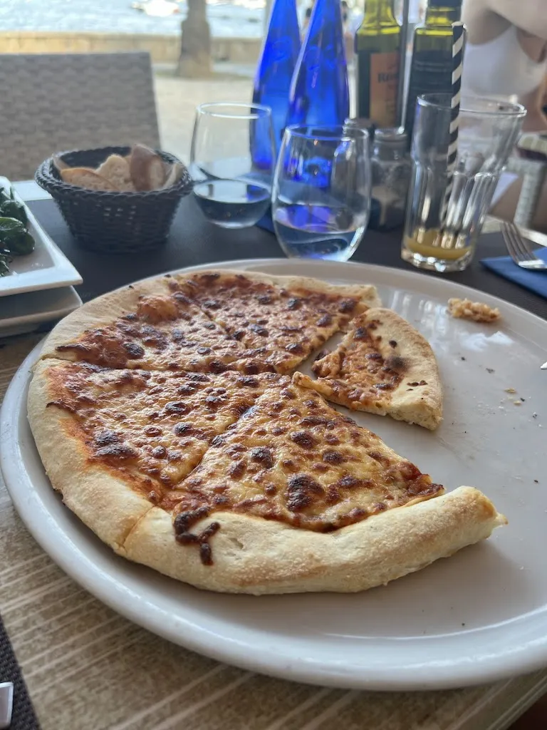 Nurdan T._RESTAURANTE BELLAVISTA PUERTO POLLENSA_Port de Pollença_recensione