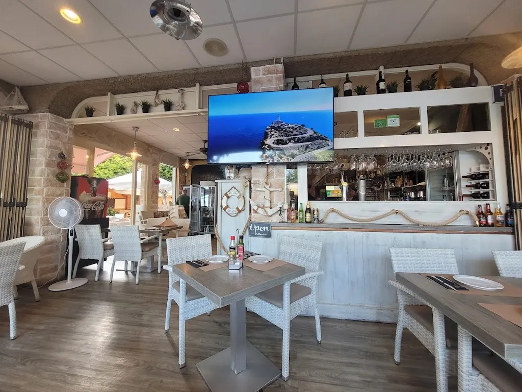 RESTAURANTE BELLAVISTA PUERTO POLLENSA ristorante a Port de Pollença