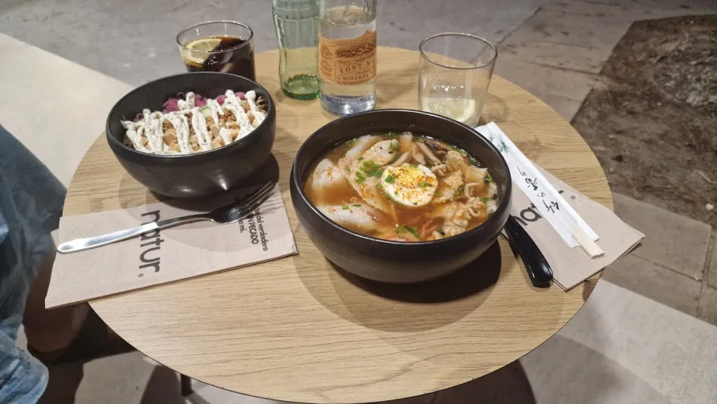 Marian Creanga_NATUR Puerto Pollensa | Healthy food Mallorca_Port de Pollença_recensione