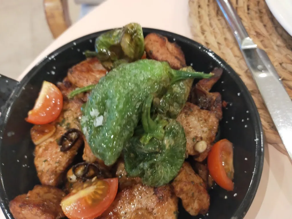 Kathryn Young_La Cafetería by La Goleta_Port de Pollença_review