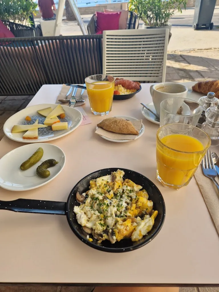 Miss Fortune_La Cafetería by La Goleta_Port de Pollença_review