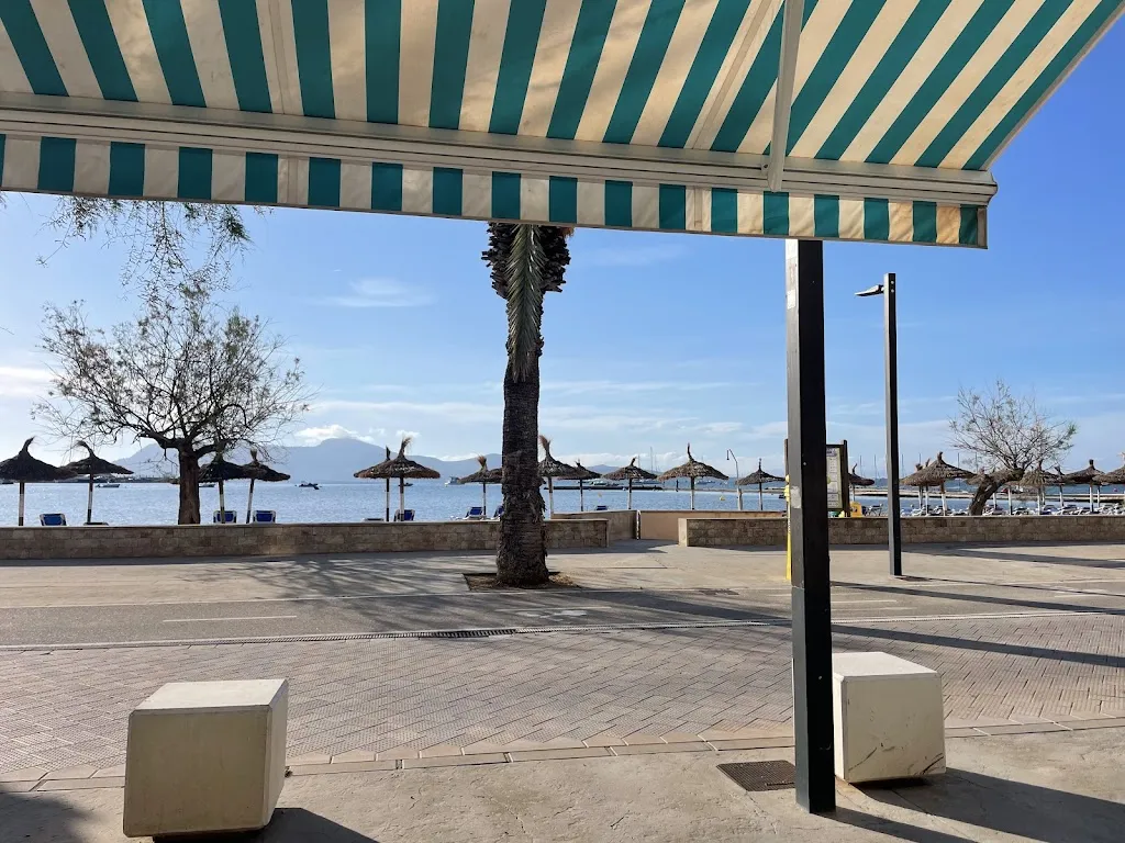 Liv Hood_La Cafetería by La Goleta_Port de Pollença_review