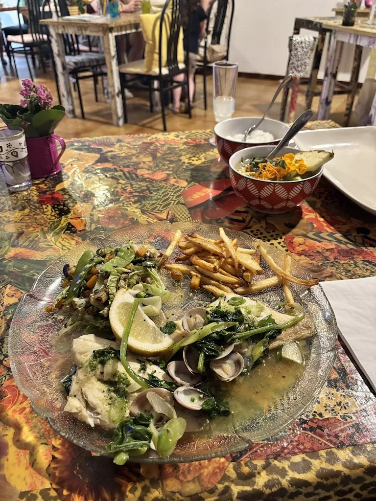 Bia Hafeez_Espiritu libre_Port de Sóller_review